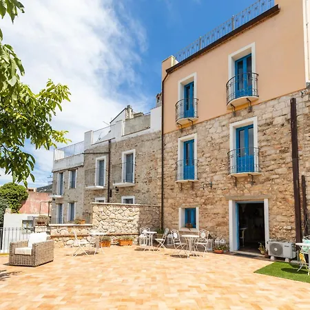 Dommu Agostina * Baunei